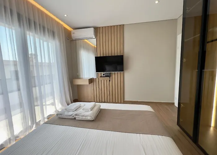 Jola Apartments